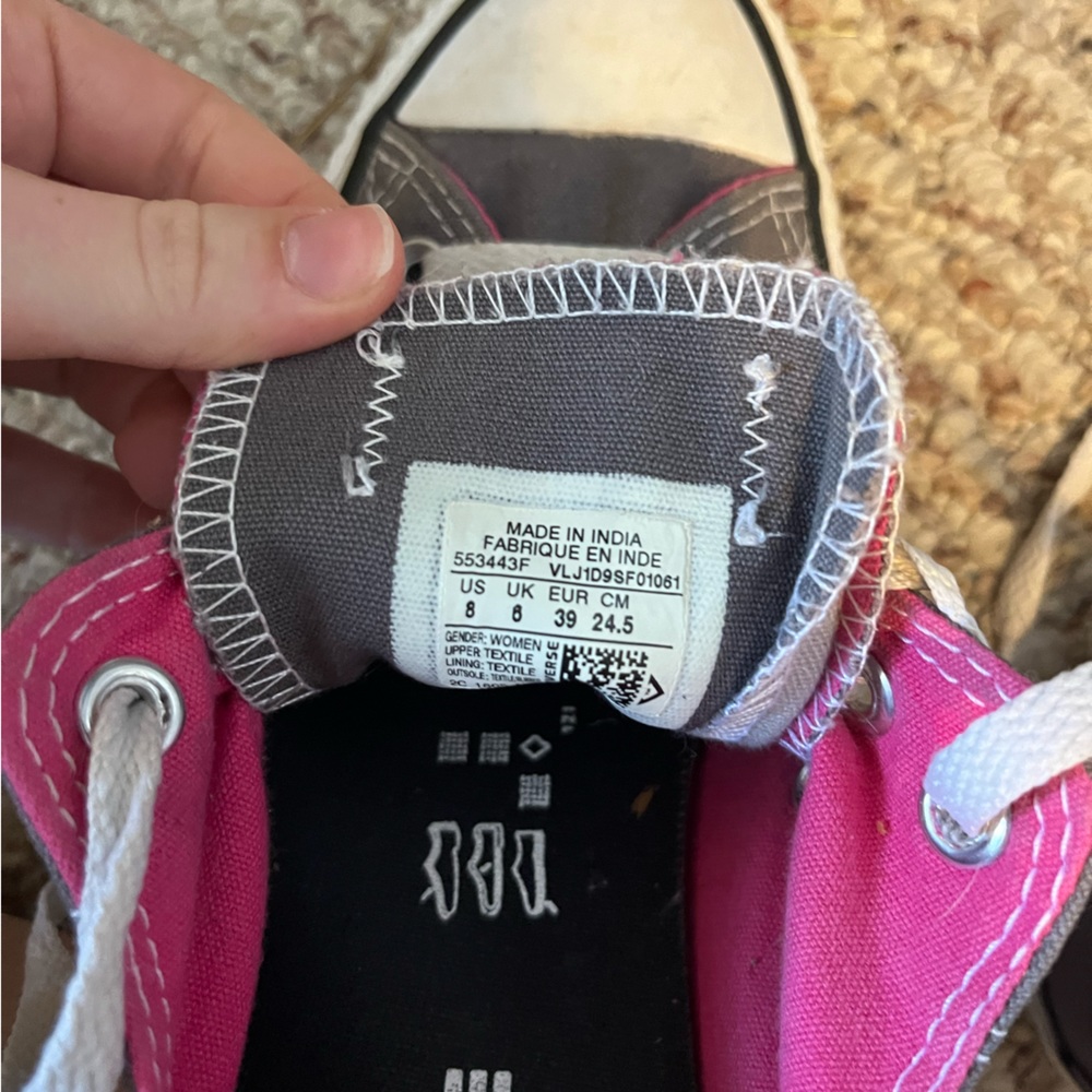 Pink&Gray Converse - Picture 3 of 3